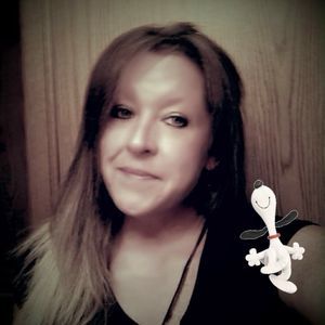 Meet your Posher, Lorie